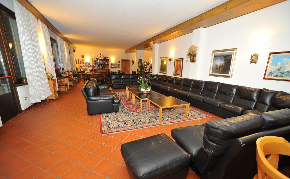Hotel Derby Bormio Exterior photo