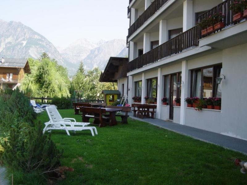 Hotel Derby Bormio Exterior photo