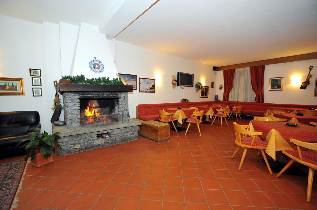 Hotel Derby Bormio Exterior photo
