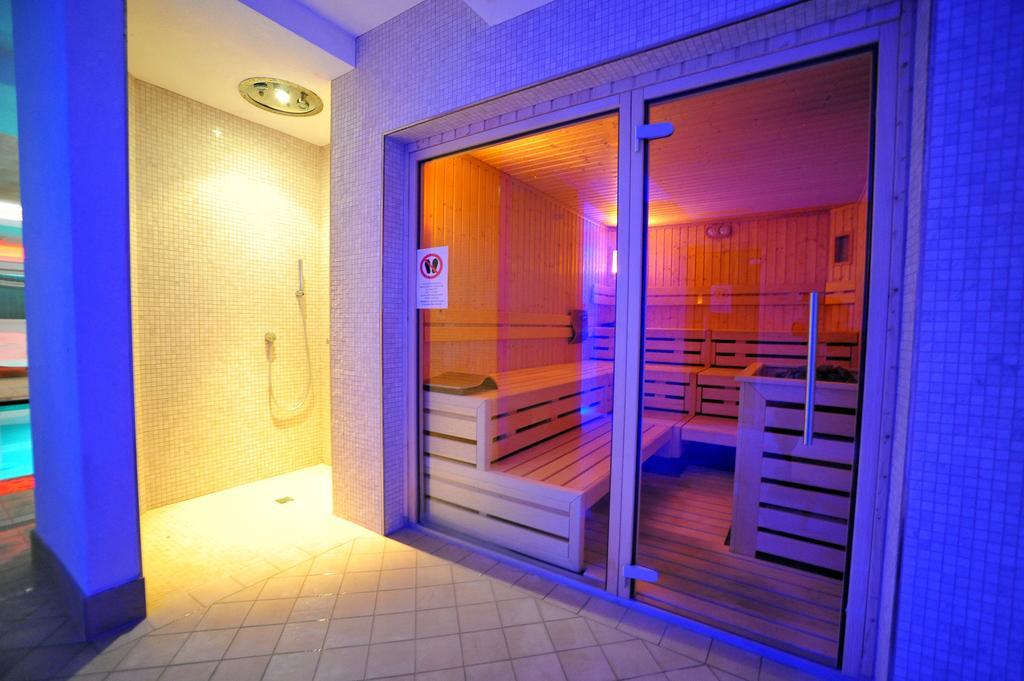 Hotel Derby Bormio Exterior photo