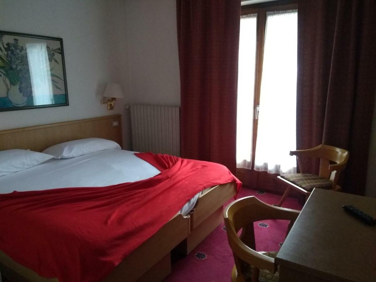 Hotel Derby Bormio Exterior photo
